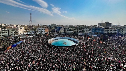 Әлем ирандықтардың Ислам революциясының жетекшісіне бият етуіне реакция білдірді: Иран бірлігі бұрынғысын артты