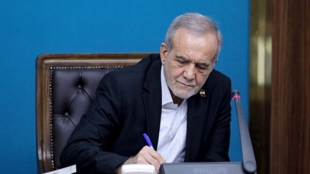 Пезешкиан: Еркін әлем халықтарының жүректері сионистермен бірге емес    